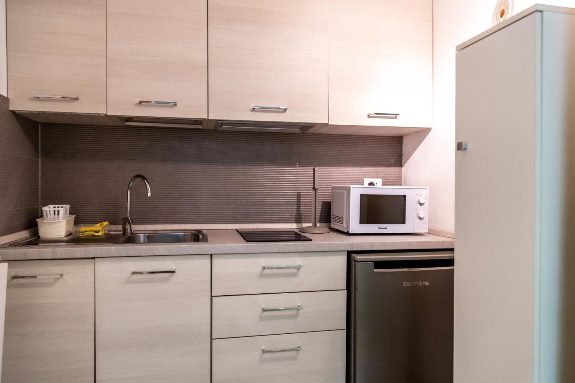 216B - Monolocale Lapigna Sanremo, Centro Storico Apartment Exterior photo